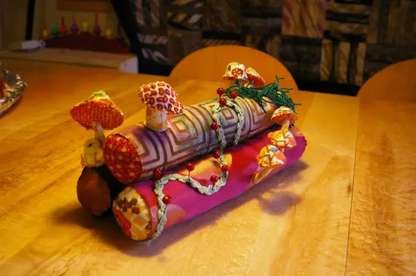 Logs (2011)